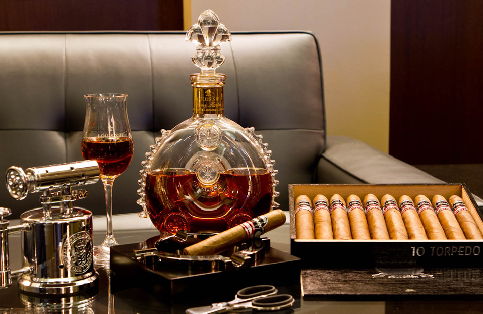 FINE COGNAC & CIGARS