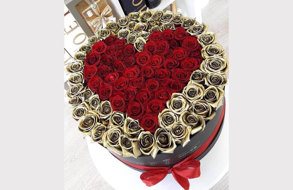 LUXURY FLOWERS GIFT